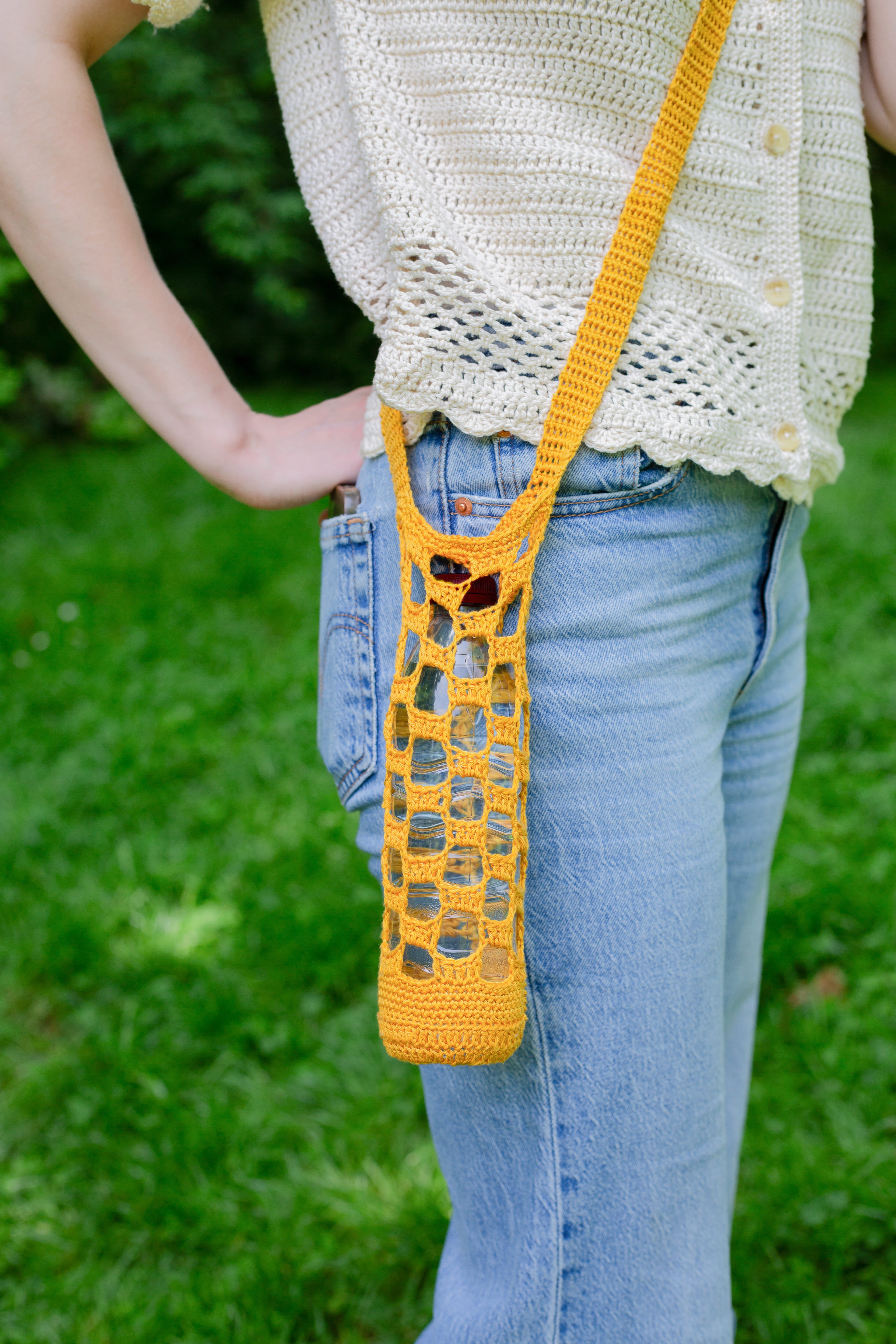 Patron gratuit du porte gourde Tournesol - crochet